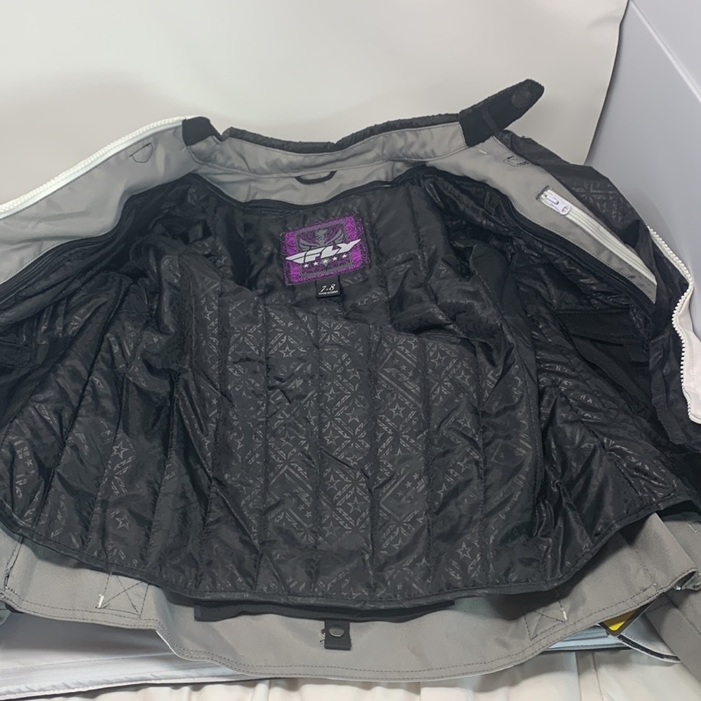 Fly street wear motorcycle jacket size 7-8. - Picture 7 of 16